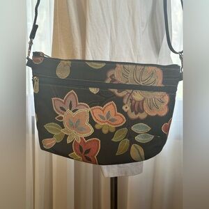Danny K Women’s Tapestry Purse/Crossbody.